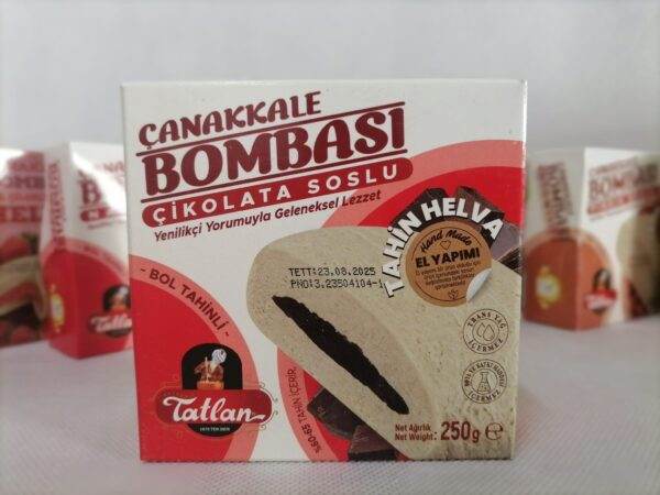 Chałwa sezamowa z sosem czekoladowym