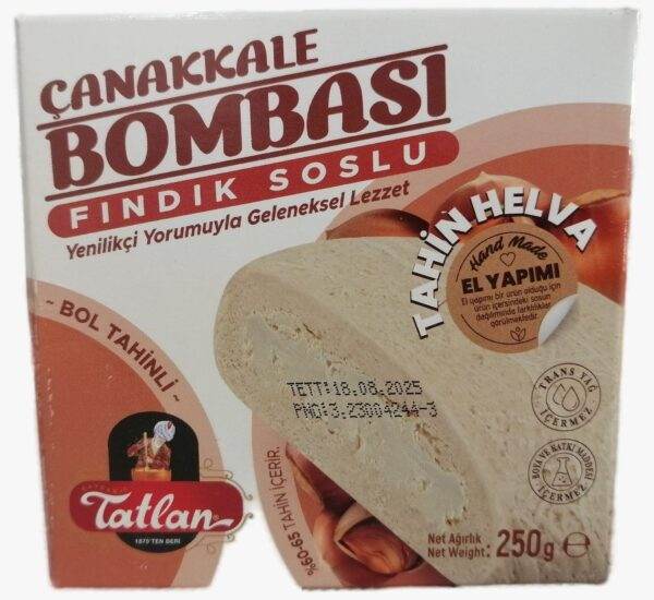 Chałwa sezamowa z sosem z białej czekolady z orzechami laskowymi2